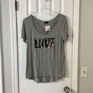 Sheila Rose large Heather Gray top with love on chest